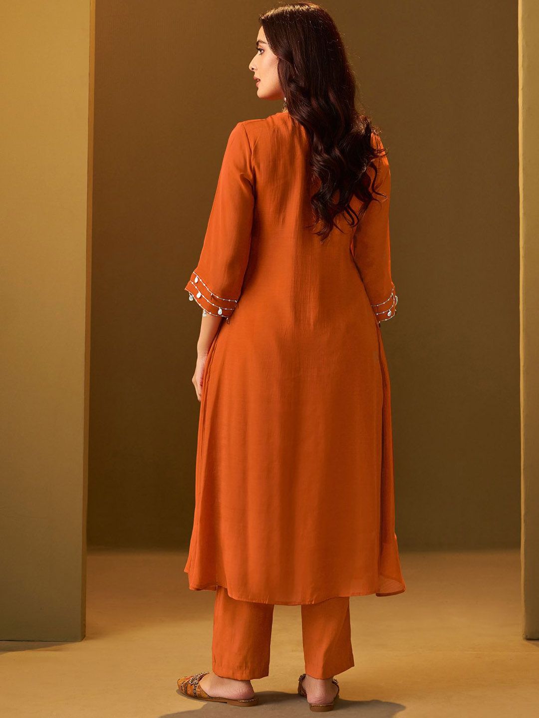 Dhiyona IE Women Floral Embroidered A-Line Co-Ord Set