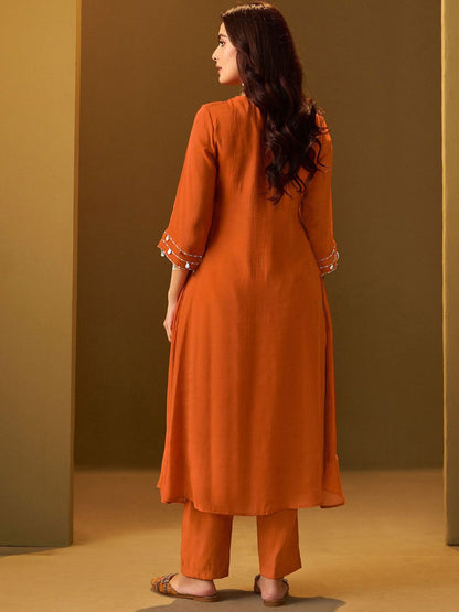 Dhiyona IE Women Floral Embroidered A-Line Co-Ord Set