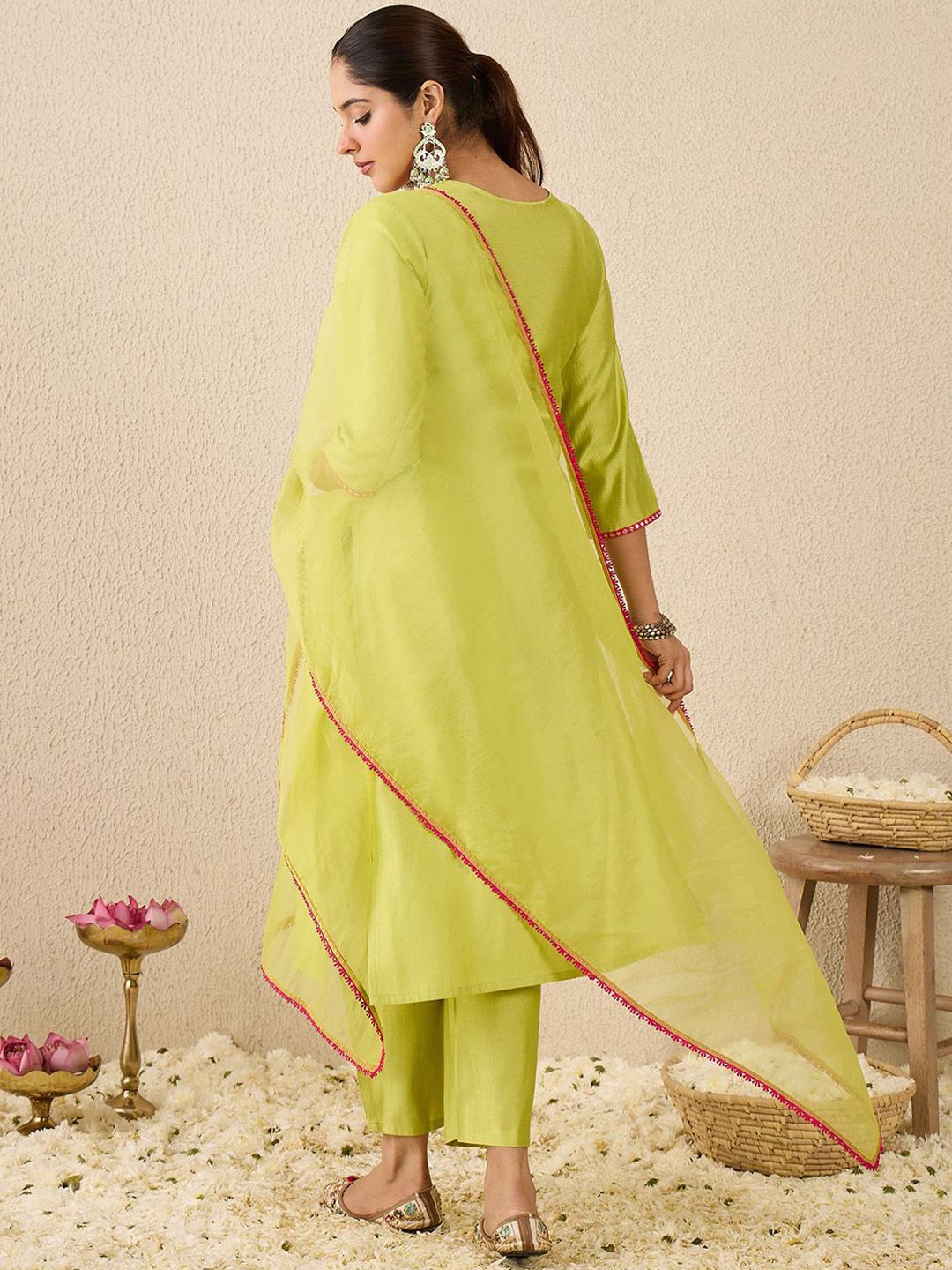 Dhiyona IE Women's Women Ethnic Motifs Printed Kurta with Trousers & Dupatta