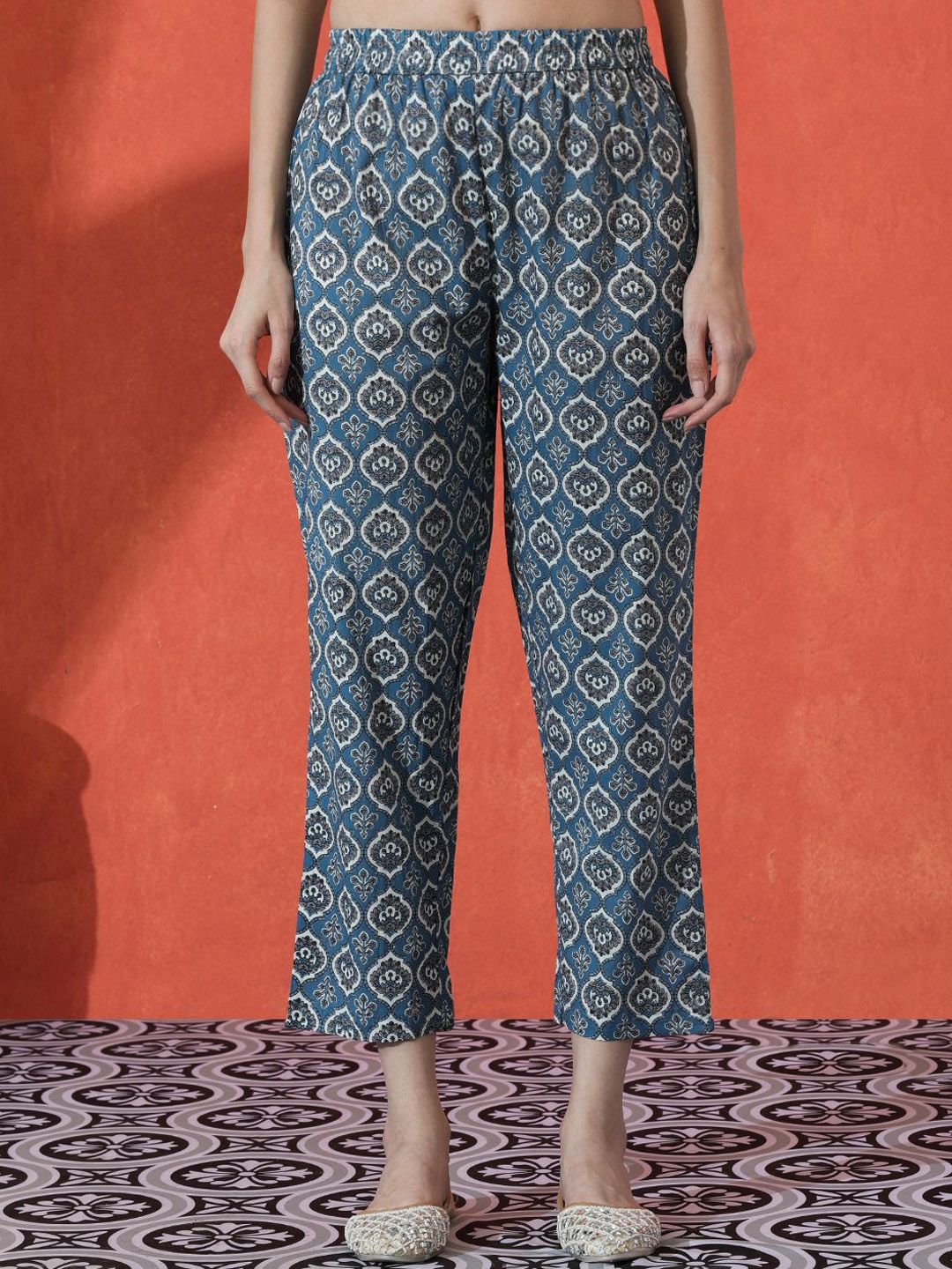 Dhiyona SN Women's Floral Embroidered A-Line Pure Cotton Kurta With Trousers & Dupatta
