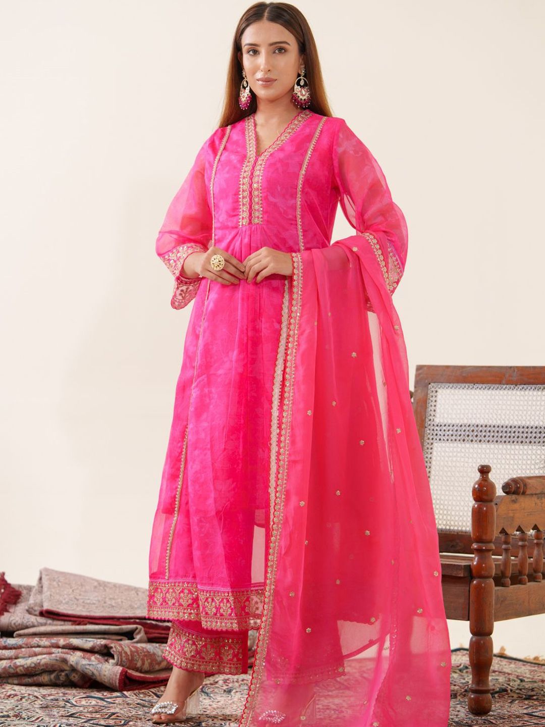 Dhiyona PD Women Floral Embroidered V-Neck Organza A-Line Kurta With Trousers & Dupatta