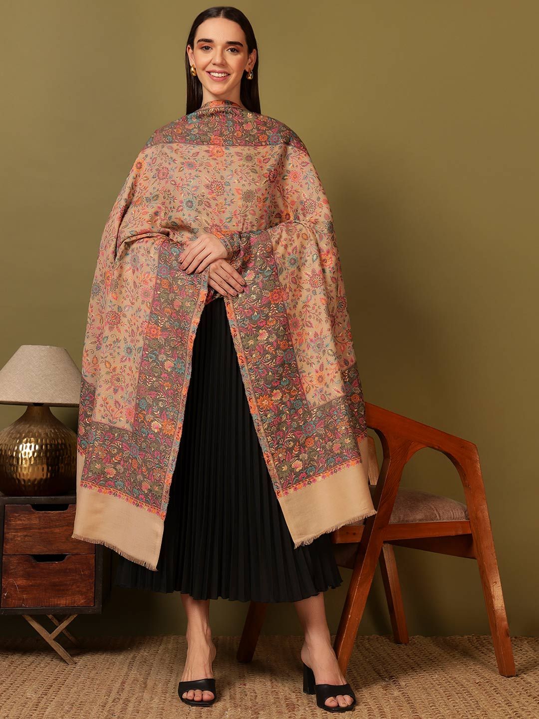 Dhiyona PA Floral Woven Design Woolen Shawl