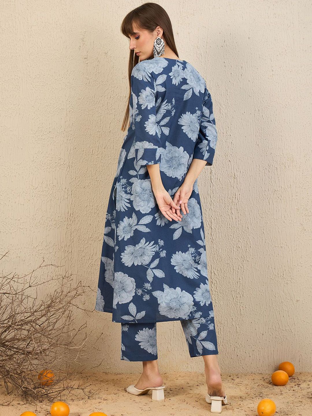 Dhiyona IE Floral Printed Pleated V Neck Straight Kurta With Trousers