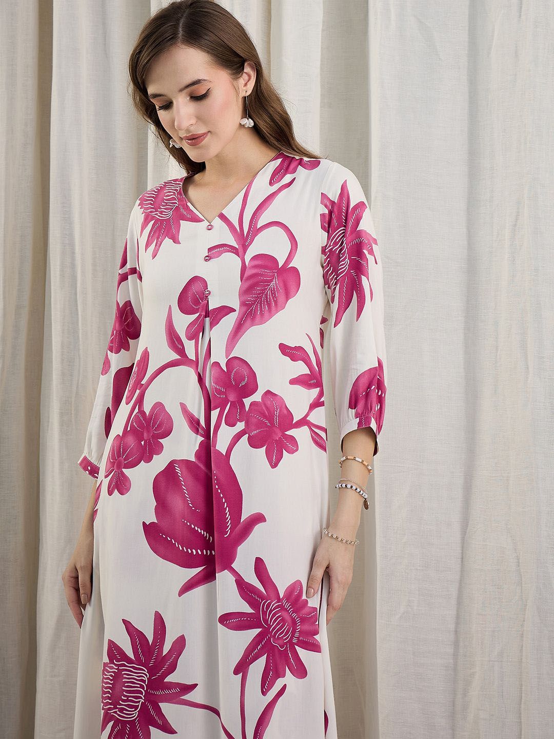 Dhiyona IE Floral Printed V-Neck Tunic & Trousers