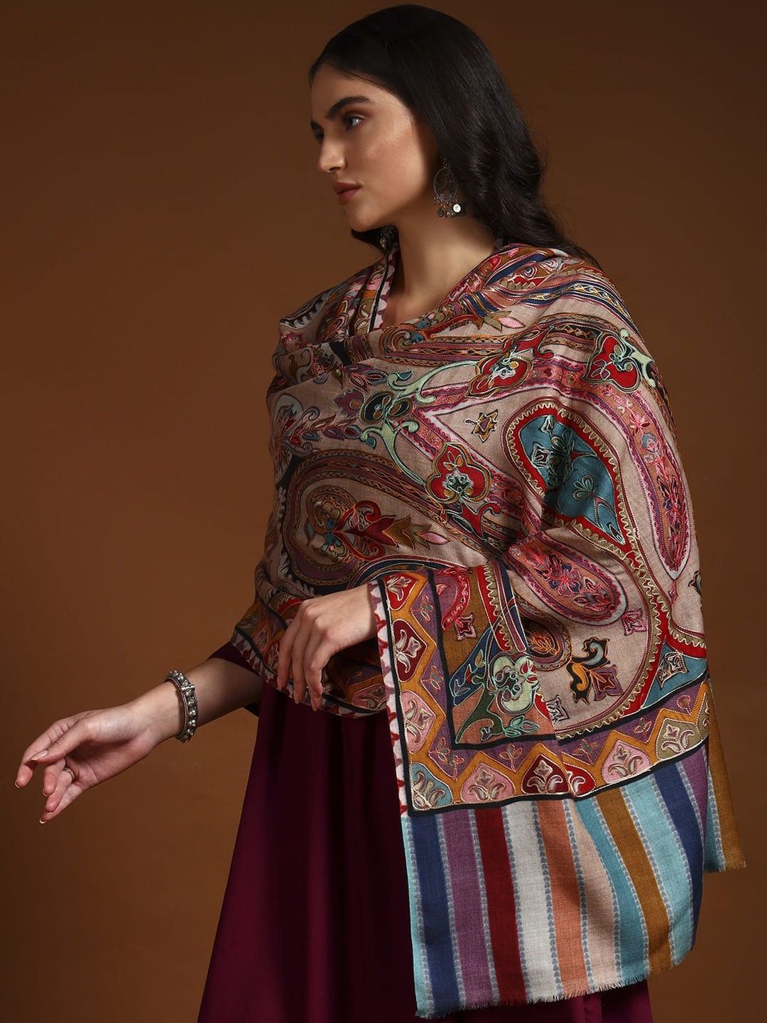 Dhiyona PA Women Floral Embroidered Shawl