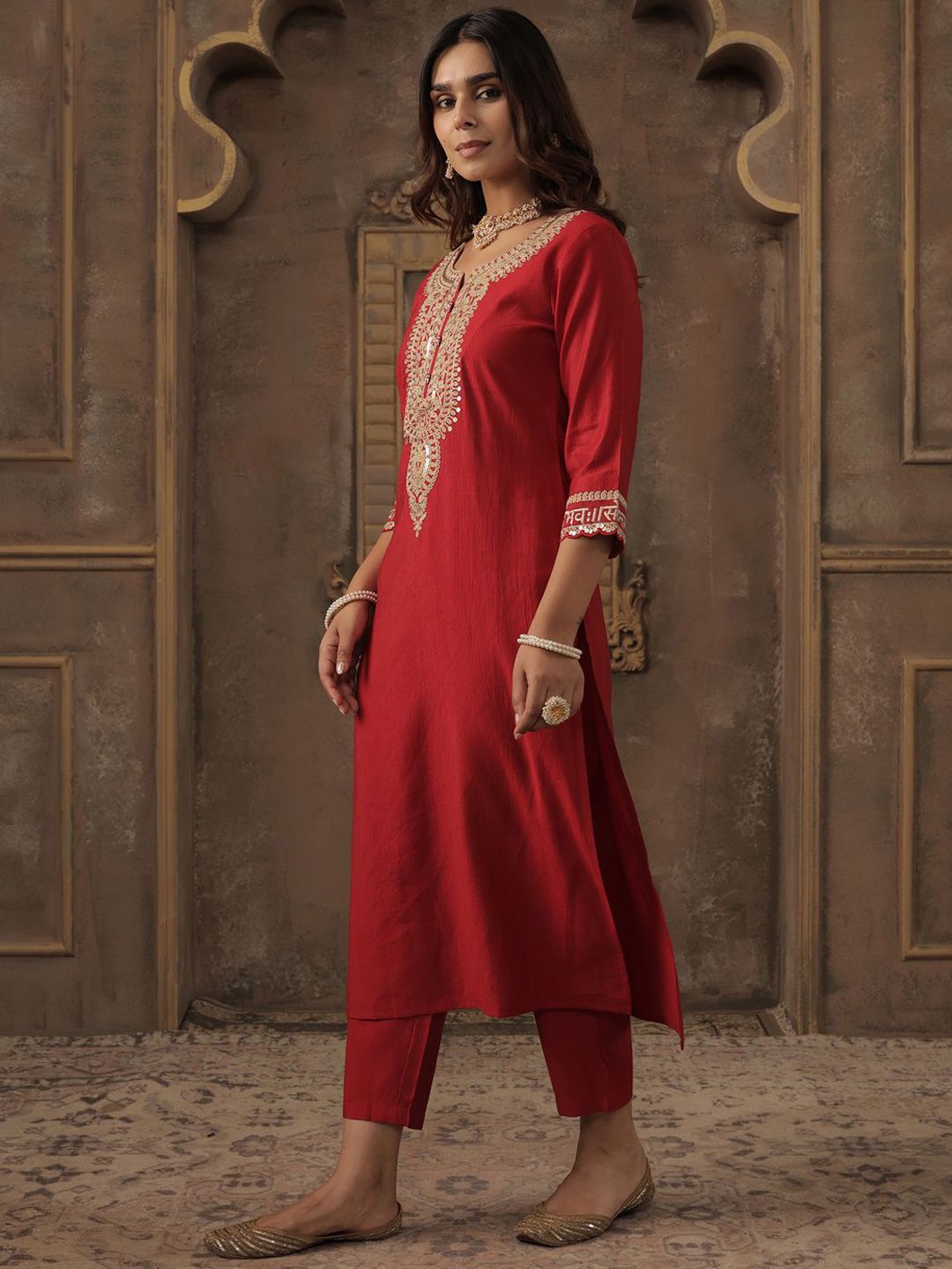 Ethnic Motifs Yoke Design Notch Neck Sequinned Straight Kurta With Trousers