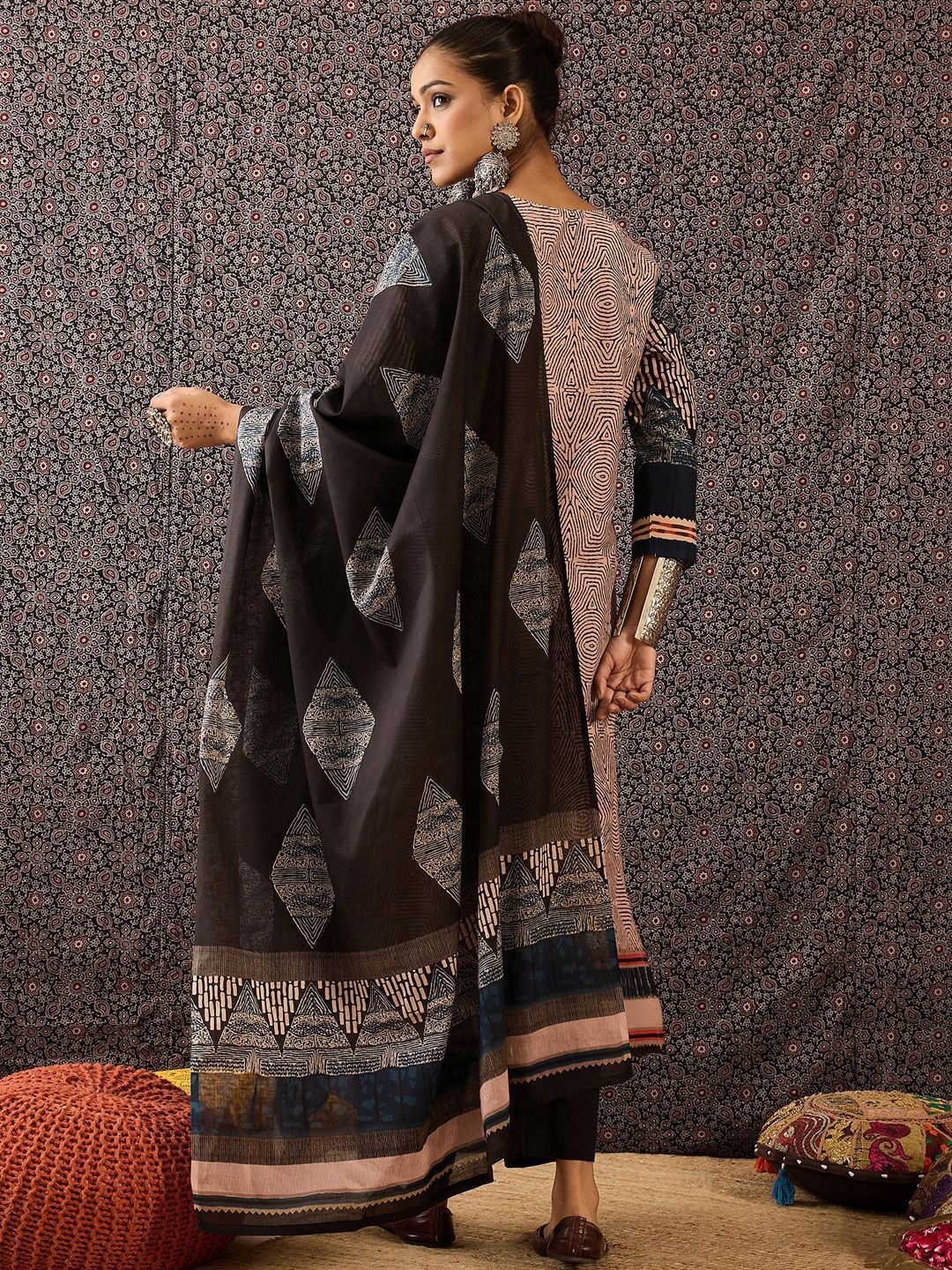 Dhiyona IE Women Ethnic Motifs Printed Regular Beads and Stones Pure Cotton Kurta with Trousers & With Dupatta