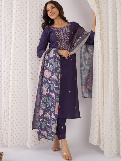 Floral Embroidered Thread Work Straight Kurta With Trousers & Dupatta