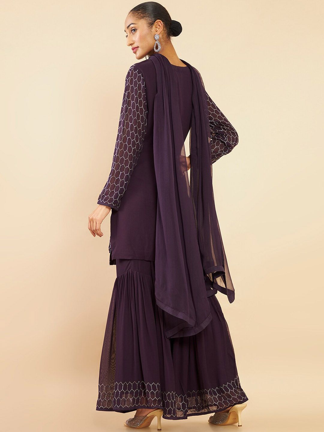 Dhiyona SO Women's Women Purple Floral Embroidered Beads and Stones Kurta with Sharara & With Dupatta