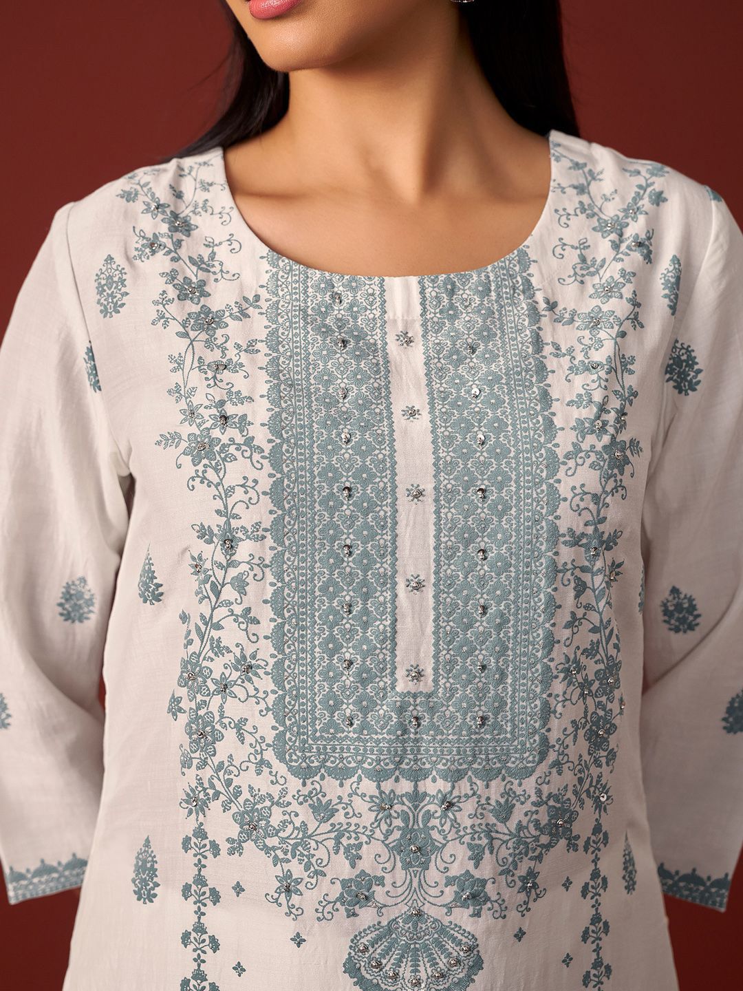 Dhiyona IE Women Ethnic Motifs Embroidered Kurta with Trousers & Dupatta
