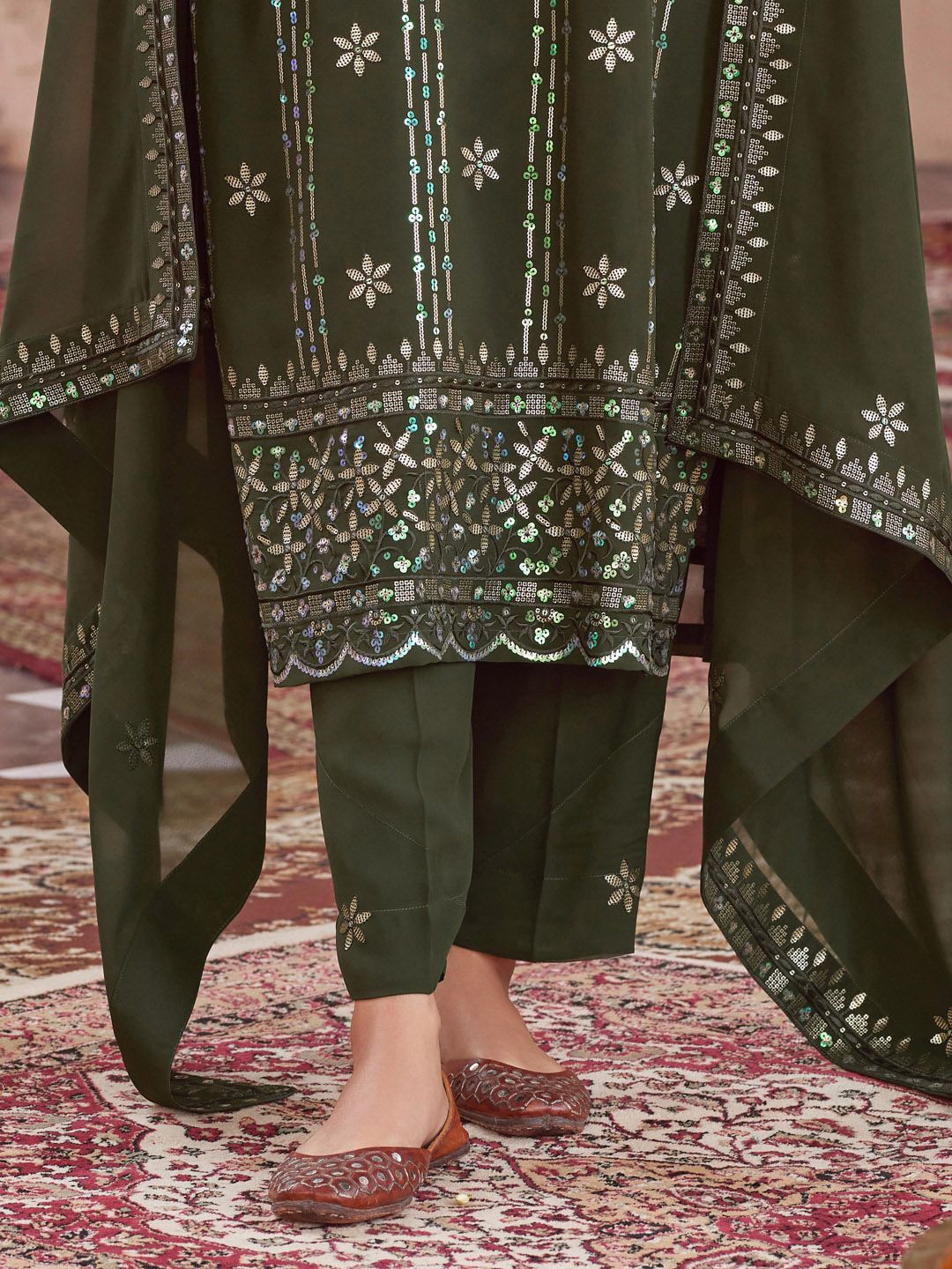 Dhiyona WP Ethnic Motifs Embroidered Regular Sequinned Kurta with Trousers & Dupatta