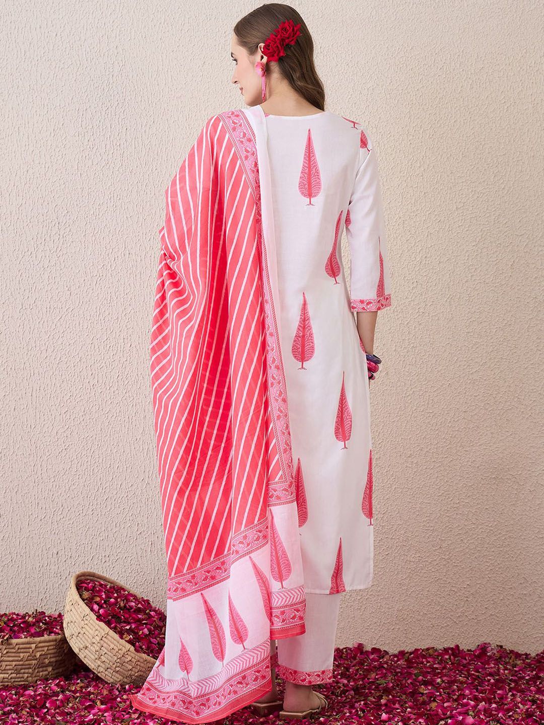 Floral Printed Round Neck Pure Cotton Straight Kurta With Trousers & Dupatta