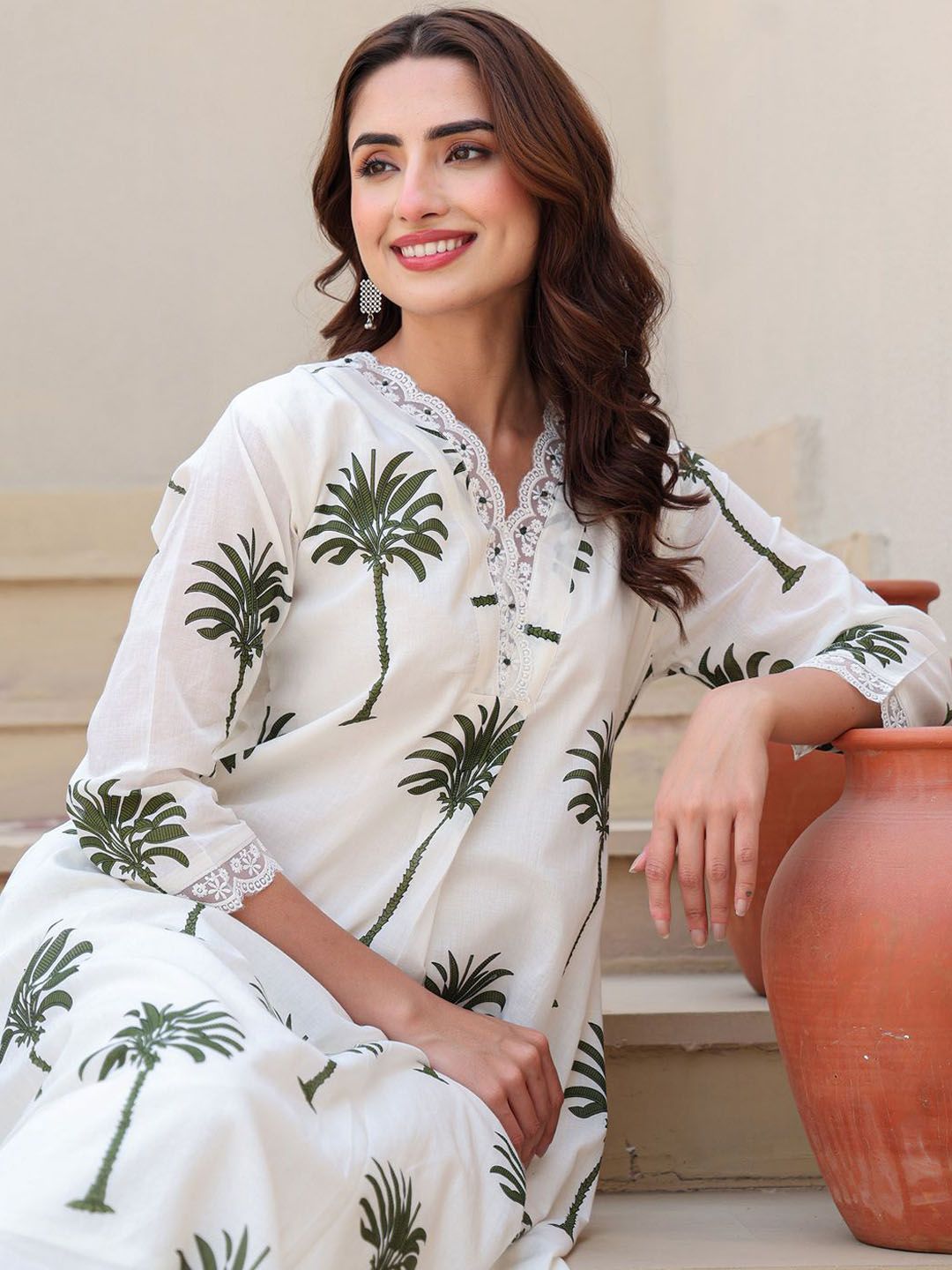 Floral Printed V-Neck Pure Cotton Kurta With Trousers