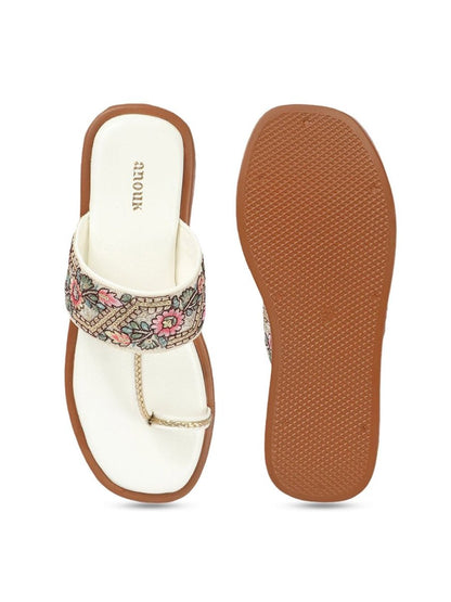 Dhiyona AK Women Embellished Ethnic Open Toe Flats