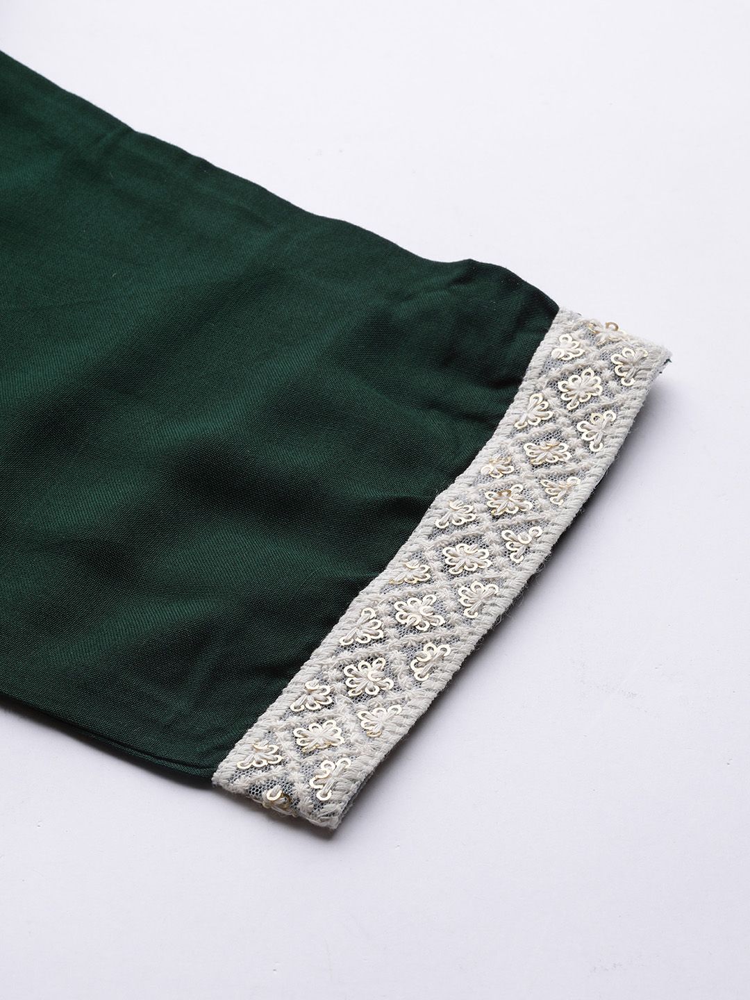 Women Green & White Ethnic Motifs Embroidered Kurta with Trousers