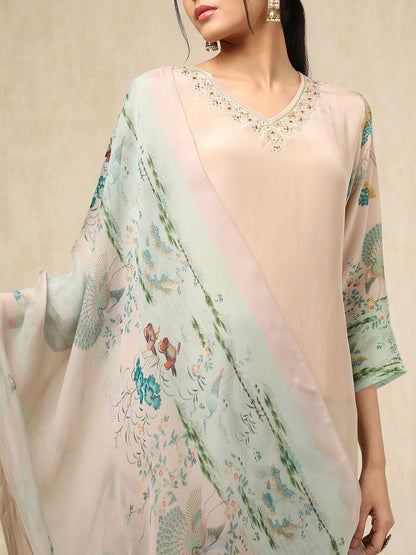 Dhiyona SO Women's Women Floral Printed Regular Beads and Stones Silk Crepe Kurta with Trousers & With Dupatta
