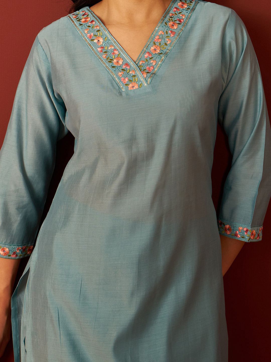 Dhiyona IE Women Floral Embroidered Kurta with Trousers & Dupatta