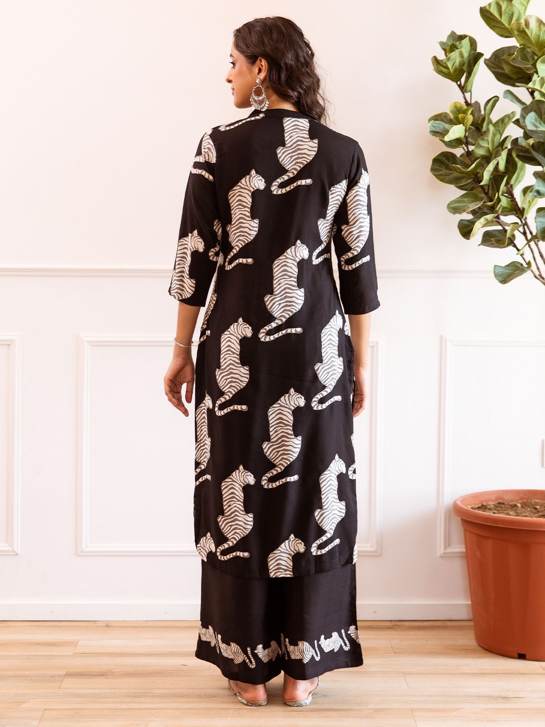 Dhiyona IS Women's Women Ethnic Motifs Printed Regular Kurta with Palazzos