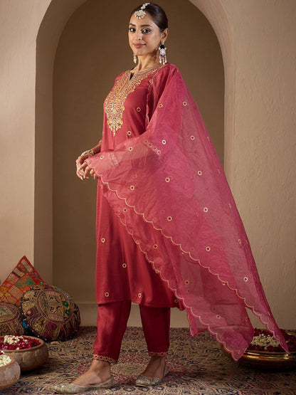 Women Floral Embroidered Regular Kurta with Trousers & With Dupatta