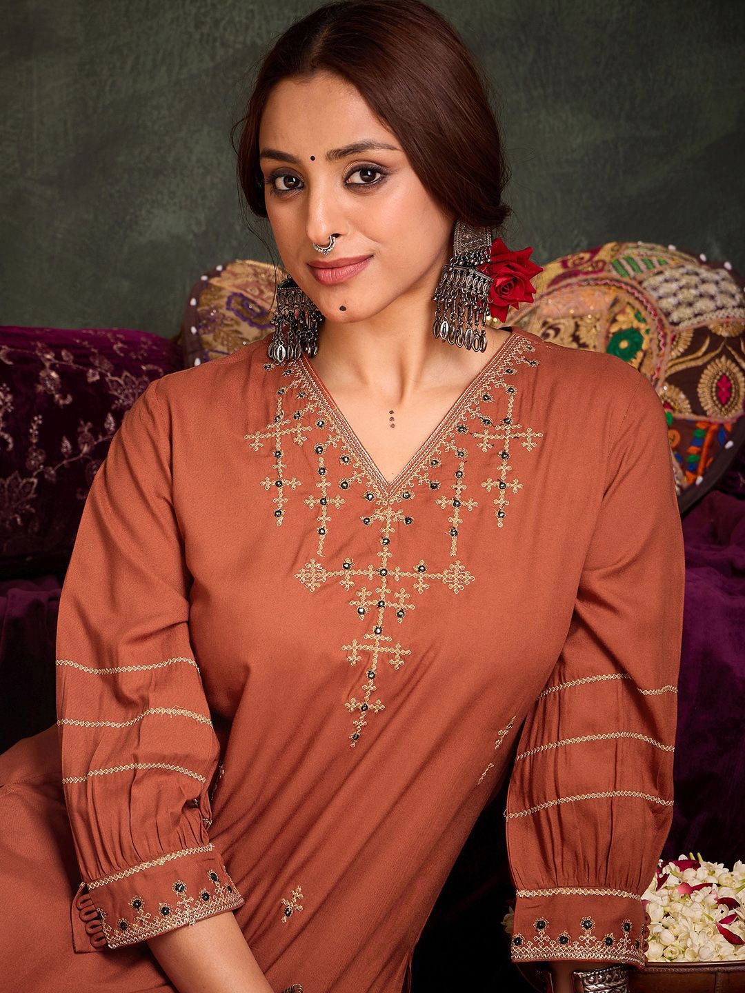 Dhiyona IE Floral Yoke Design V-Neck Thread Work A-Line Kurta With Palazzos