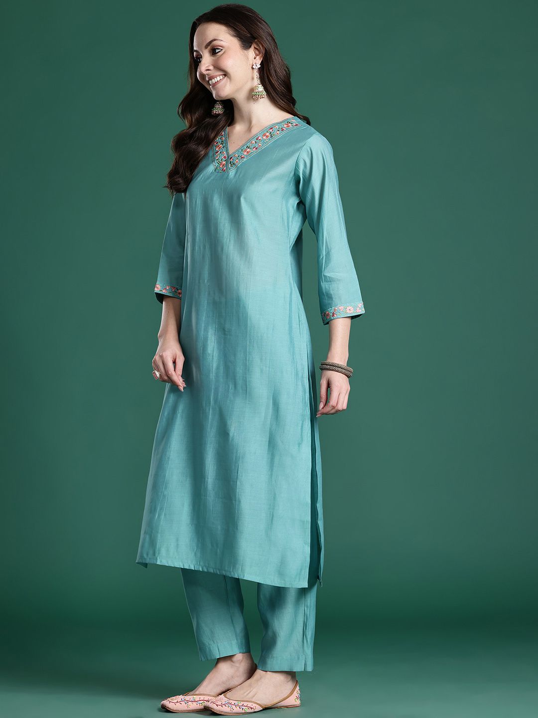 Floral Embroidered Thread Work Kurta with Trousers & With Dupatta
