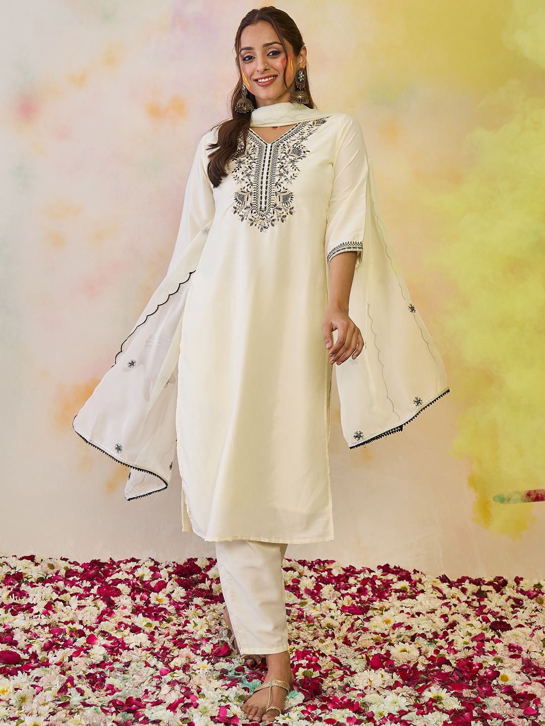 Women Ethnic Motifs Embroidered Regular Thread Work Kurta with Trousers & With Dupatta