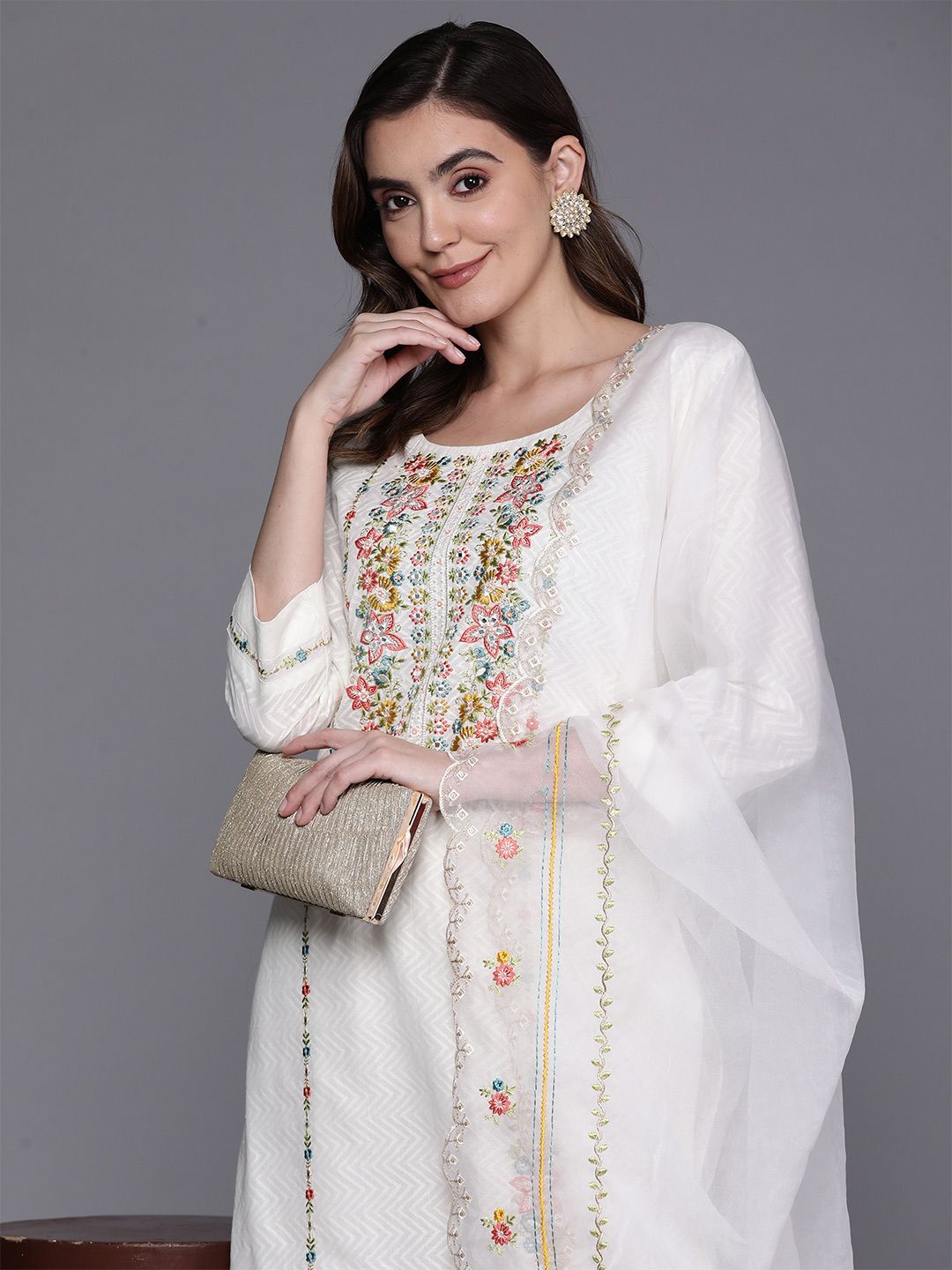 Dhiyona IE Women Embroidered Thread Work Pure Cotton Kurta with Trousers & With Dupatta