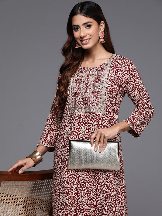 Dhiyona IE Women Floral Printed Sequinned Floral Kurta
