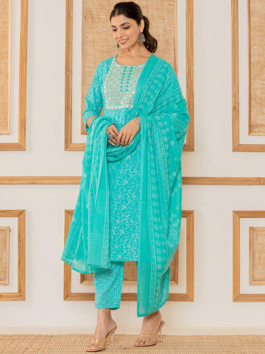 Dhiyona VA Women's Floral Printed Regular Thread Work Kurta with Trousers & With Dupatta