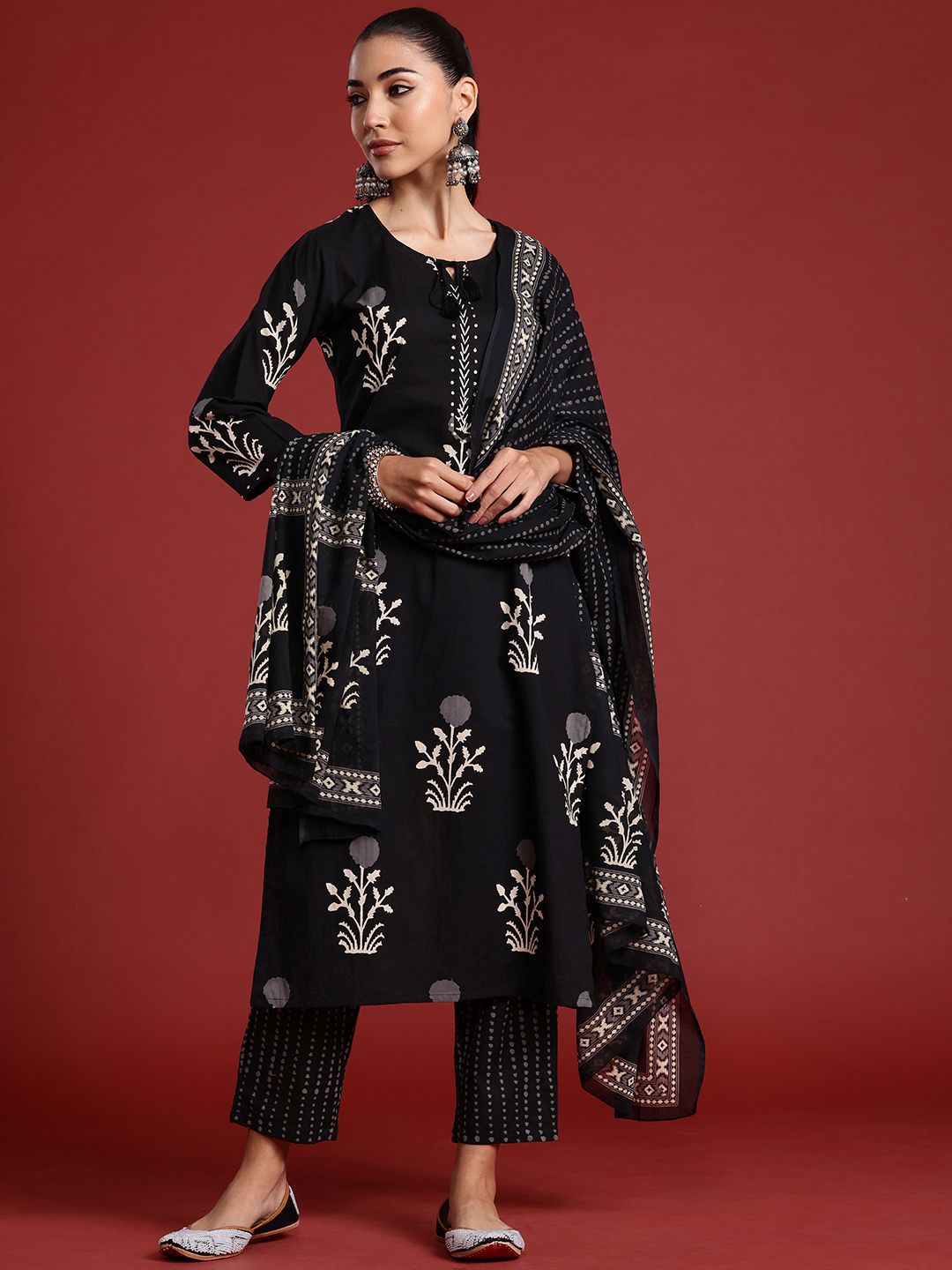 Dhiyona IE Floral Printed Kantha Work Pure Cotton Kurta With Trousers & Dupatta