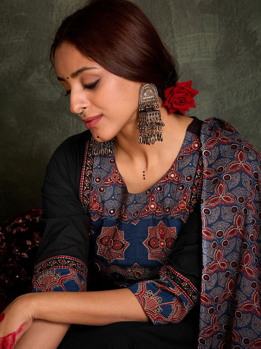 Floral Printed Round Neck Cotton Straight Kurta With Trousers & Dupatta