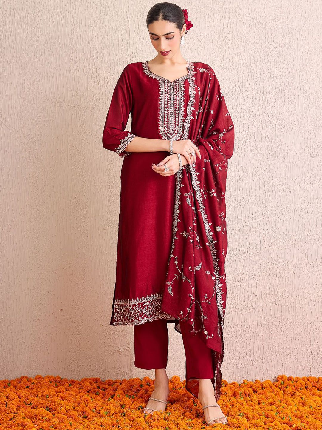 Women Ethnic Motifs Yoke Design Regular Sequinned Kurta with Trousers & With Dupatta