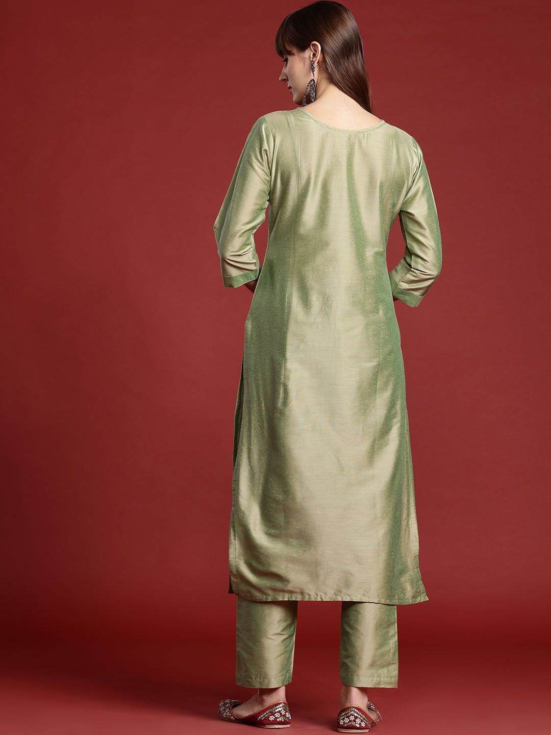Floral Embroidered Thread Work Kurta with Trousers