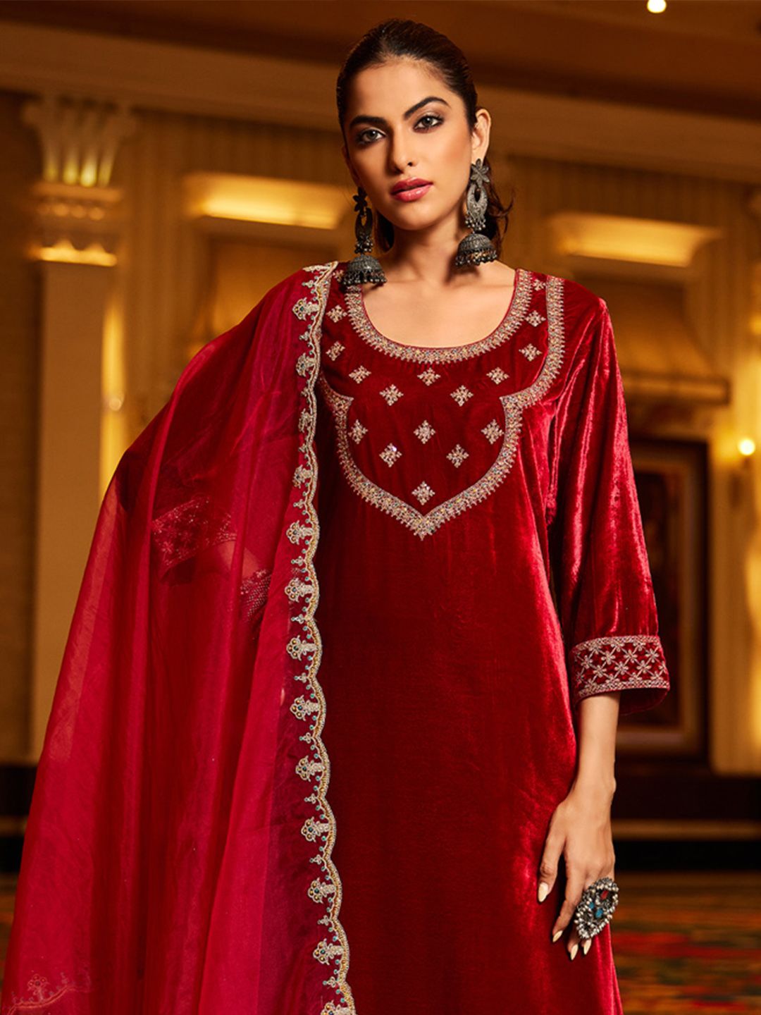 Dhiyona IE Women Ethnic Motifs Embroidered Regular Velvet Kurta with Trousers & With Dupatta