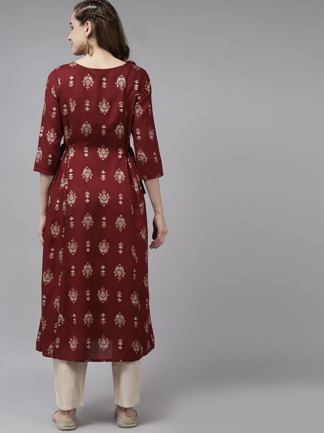 Dhiyona IE Women Maroon & Beige Foil Print Keyhole Neck A-Line Kurta