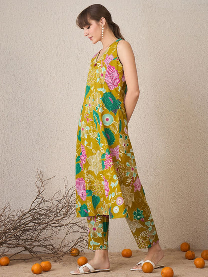 Dhiyona IE Floral Printed Sleeveless V-Neck A-Line Kurta With Trousers