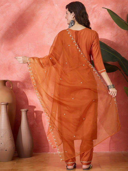 Dhiyona SN Women's Floral Embroidered Notch Neck Thread Work Straight Kurta With Trouser & Dupatta