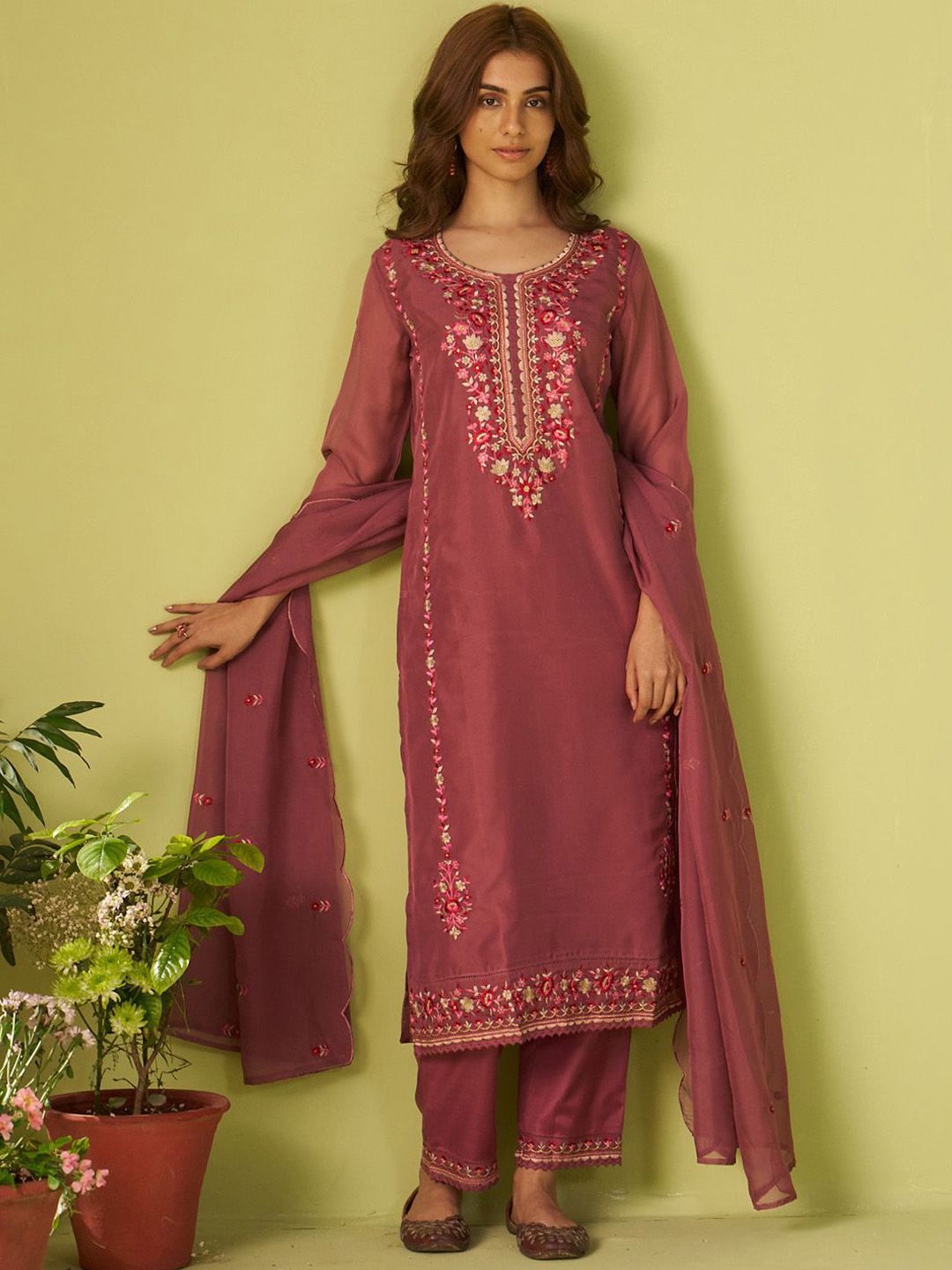 Women Floral Embroidered Kurta with Trousers & Dupatta