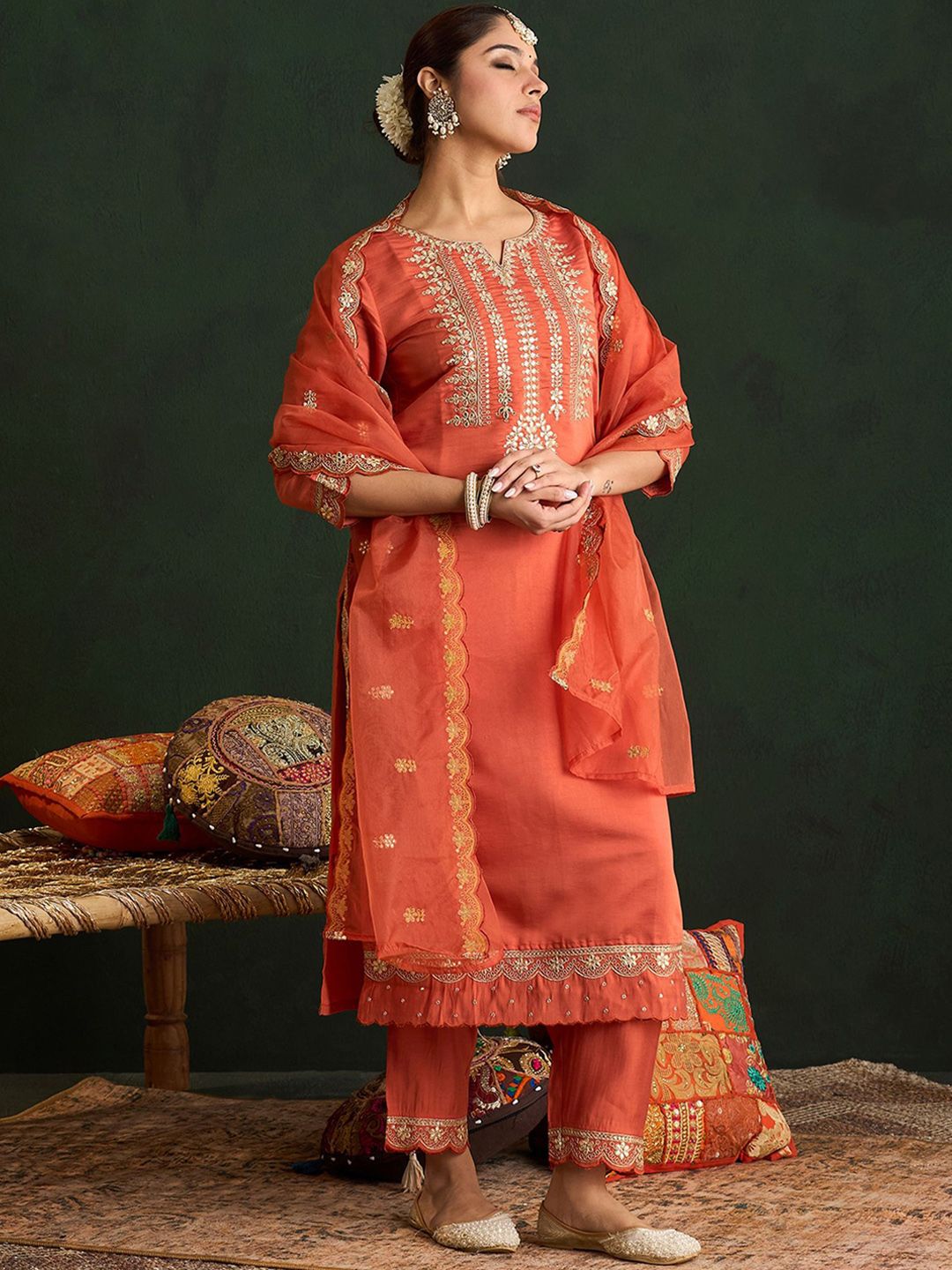 Dhiyona IE Women Ethnic Motifs Embroidered Regular Gotta Patti Kurta with Trousers & With Dupatta