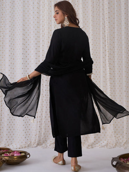 Ethnic Embroidered Round Neck Straight Kurta with Trousers & Dupatta