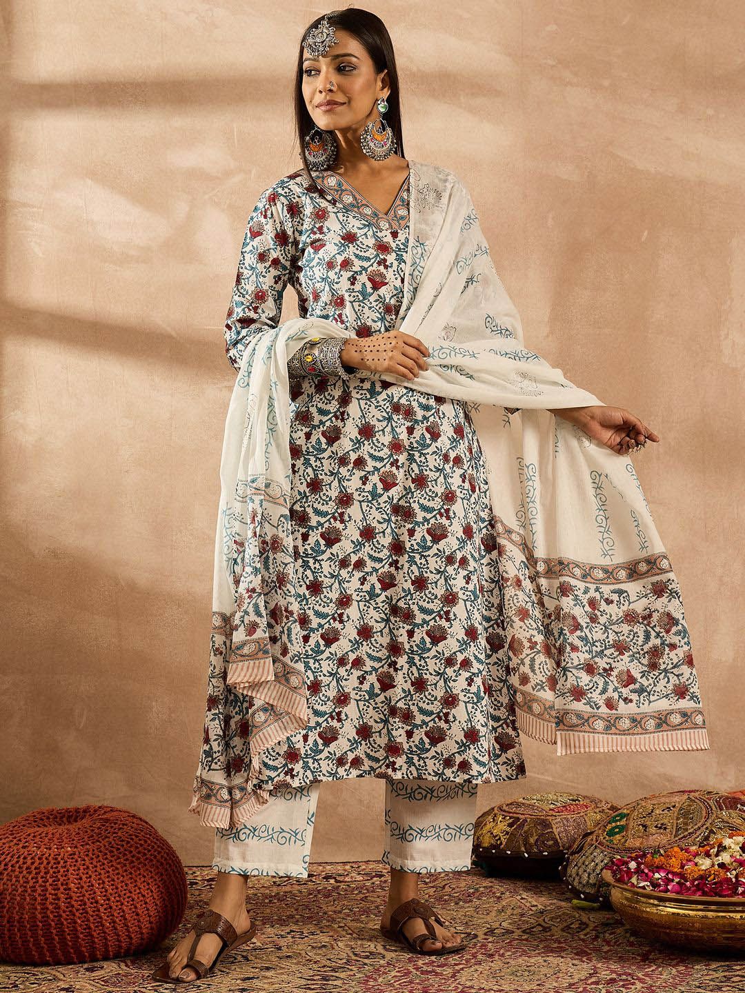 Dhiyona IE Women Floral Printed Regular Pure Cotton Kurta with Trousers & With Dupatta