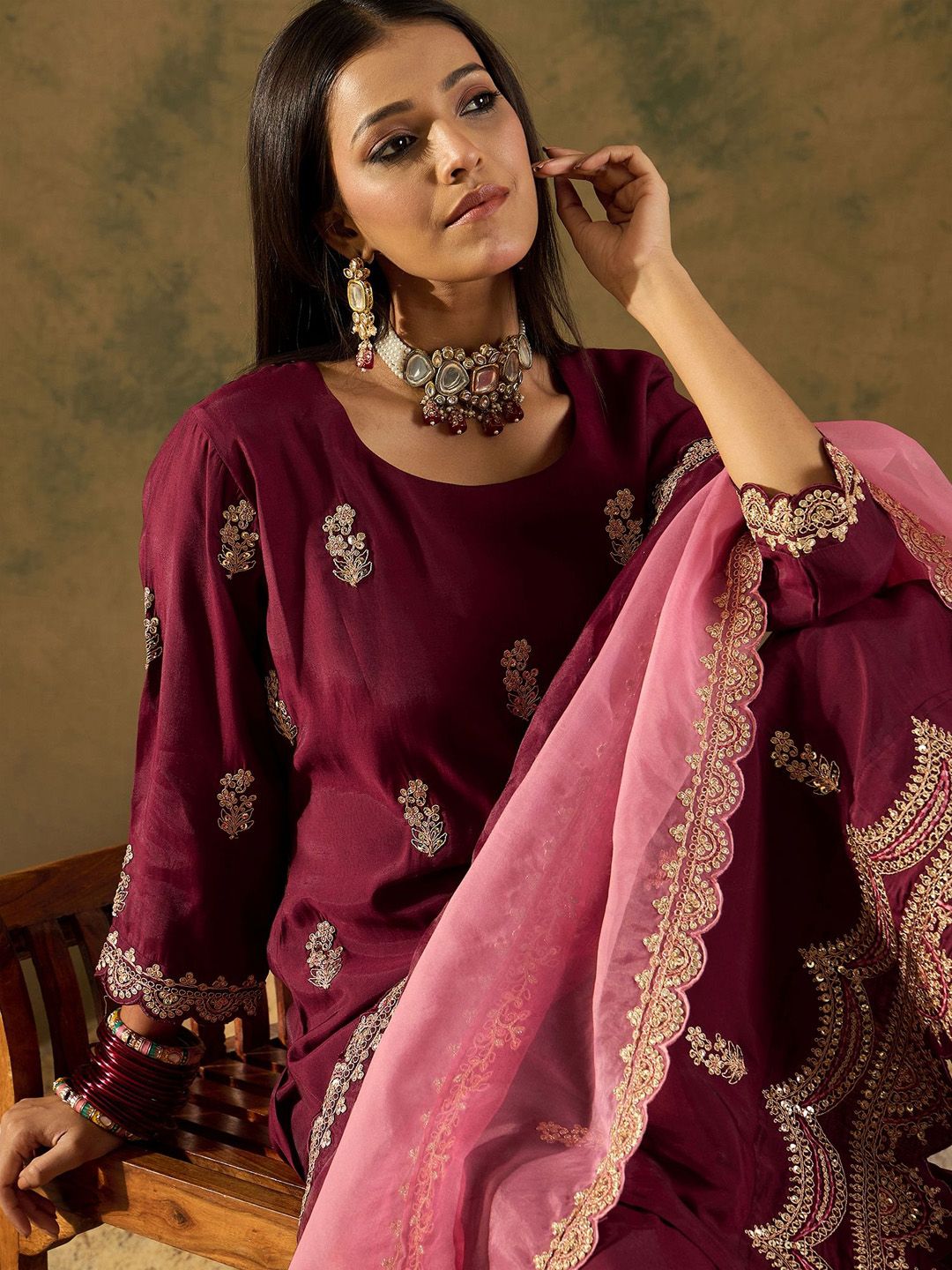 Dhiyona IE Women Floral Embroidered Regular Sequinned Kurta with Trousers & With Dupatta