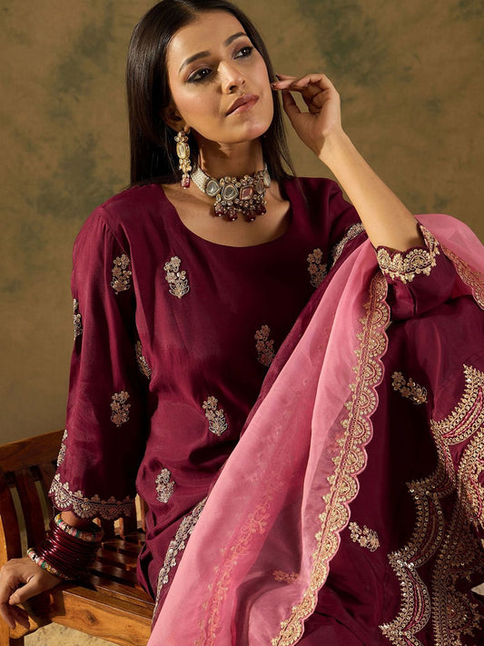 Women Floral Embroidered Regular Sequinned Kurta with Trousers & With Dupatta