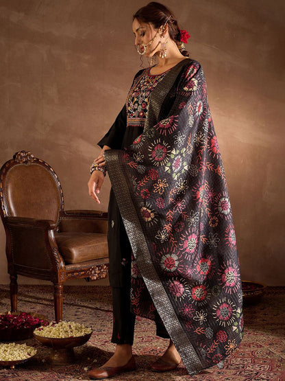Dhiyona IE Floral Embroidered Thread Work Straight Kurta With Trousers And Dupatta