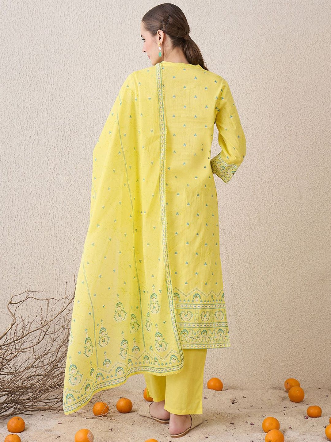 Floral Printed Mandarin Collar Beads Stones Pure Cotton Kurta Trousers & Dupatta