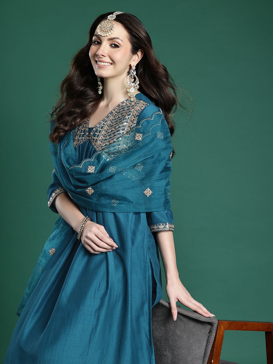 Ethnic Motifs Embroidered Kurta with Trousers & Dupatta