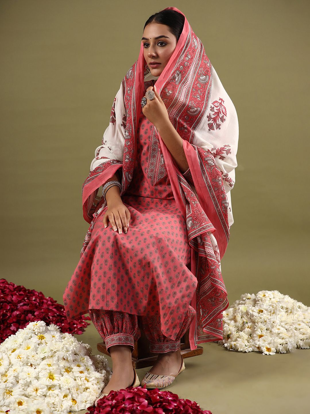 Dhiyona IE Ethnic Motifs Printed Pure Cotton Straight Kurta With Salwar & Dupatta