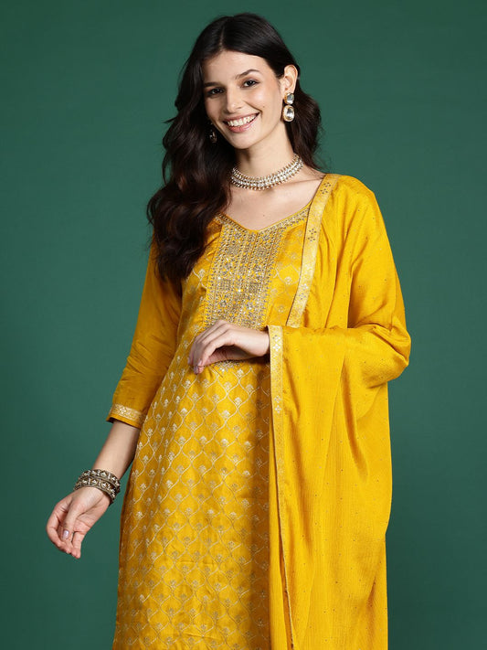 Ethnic Motifs Regular Kurta with Trousers & With Dupatta
