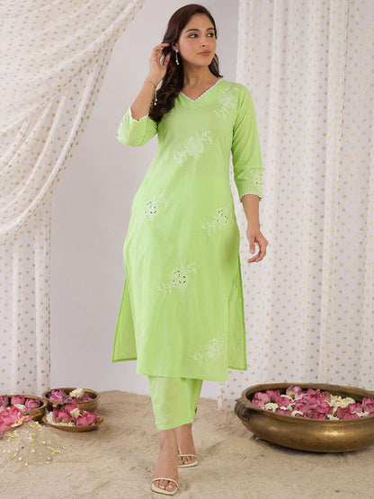 Dhiyona IE Floral Printed V-Neck Pure Cotton Straight Kurta With Trousers