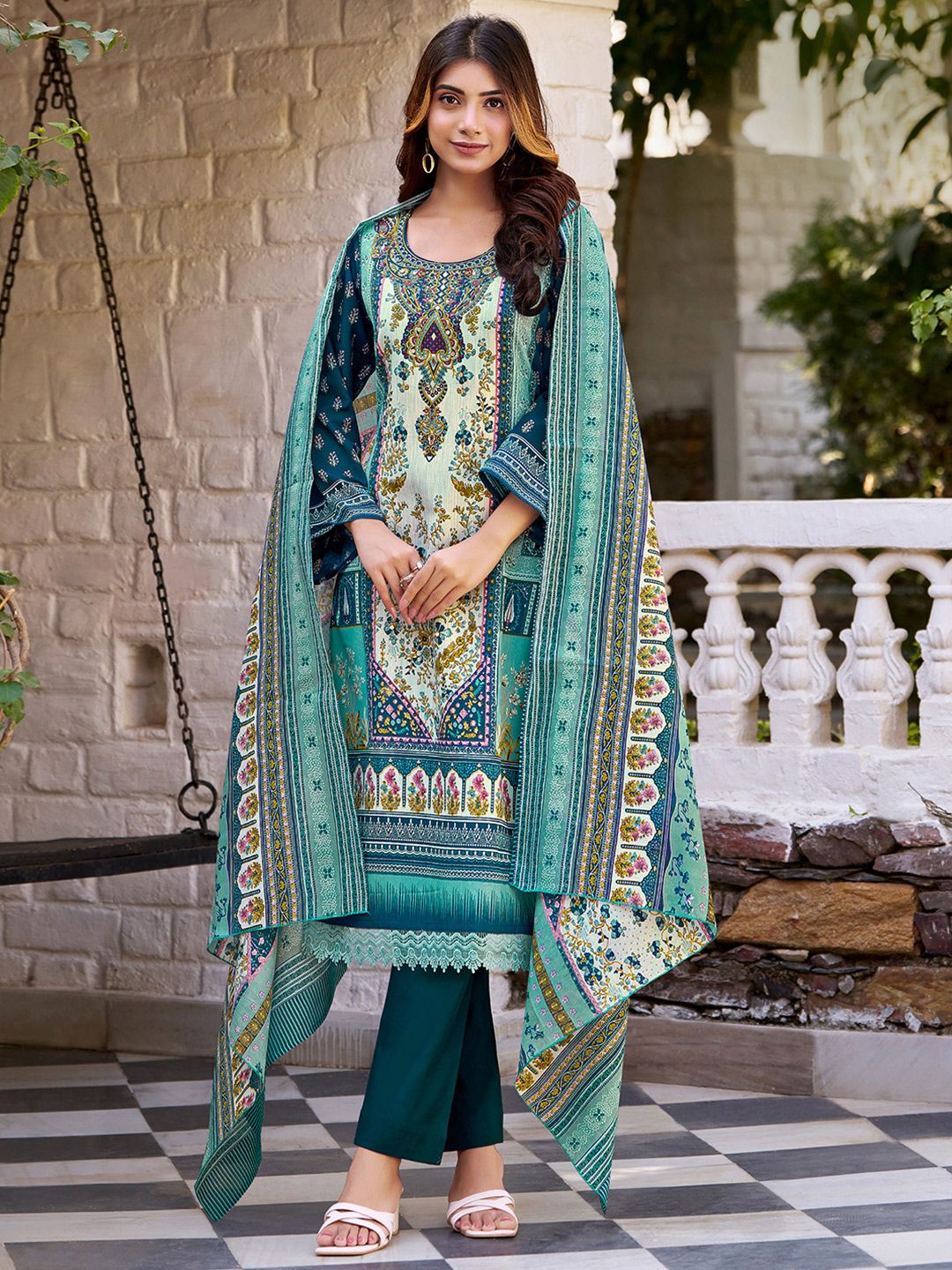 Dhiyona VA Women's Floral Printed Regular Beads and Stones Kurta with Trousers & With Dupatta